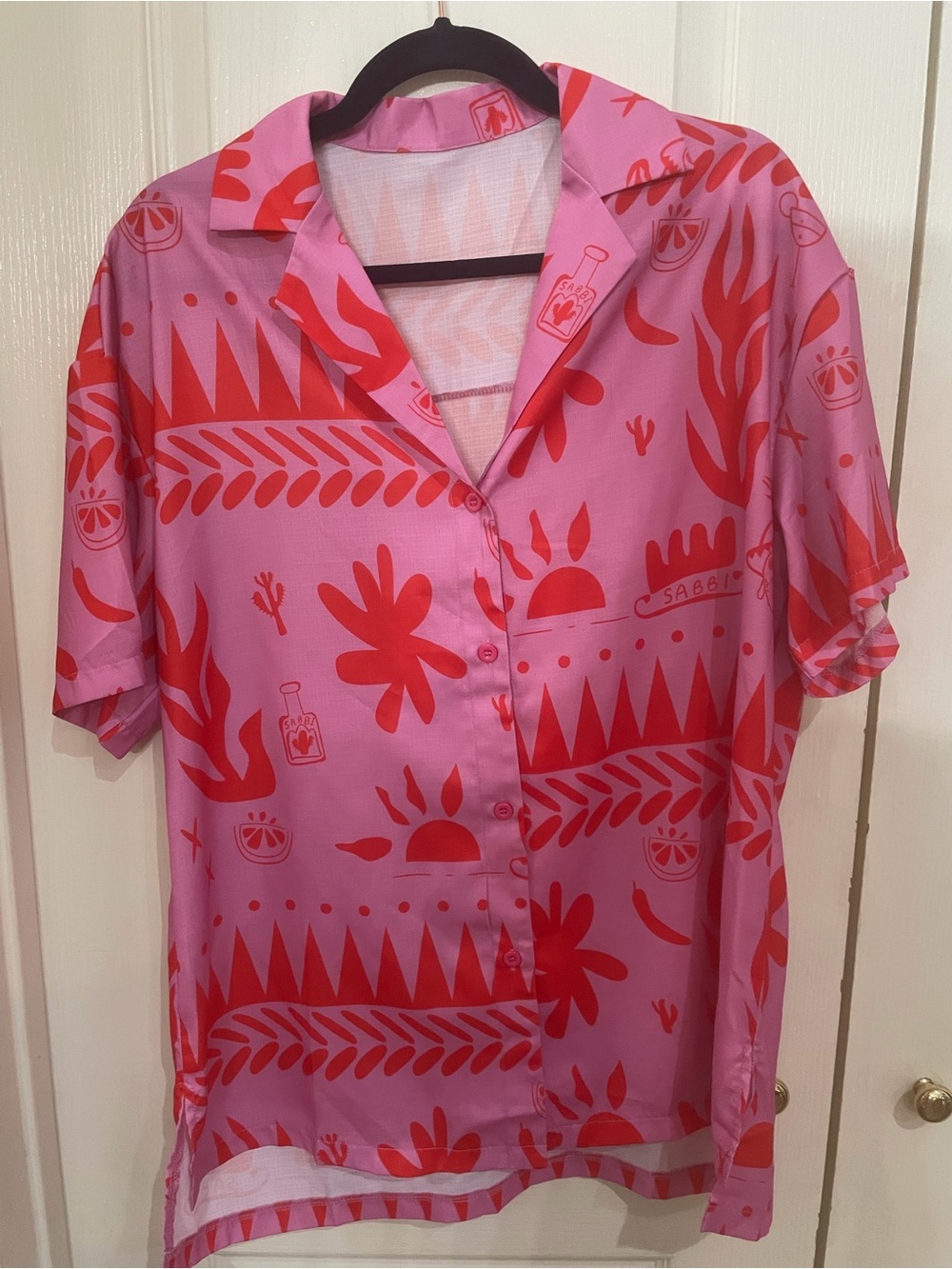 Pink & Red Tropical Print Button-Up Shirt